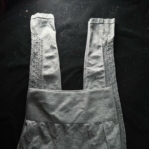 grey leggings